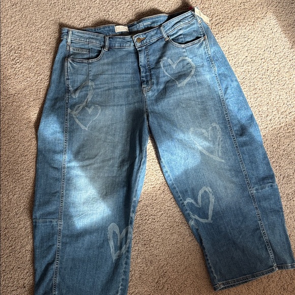 Anthropologie Graffiti Heart Barrel Jeans - Picture 3 of 3